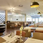 Oversum Ski- Und Vital Szálloda