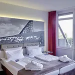 Oversum Ski- Und Vital Szálloda 4*