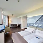 Oversum Ski- Und Vital Szálloda Winterberg